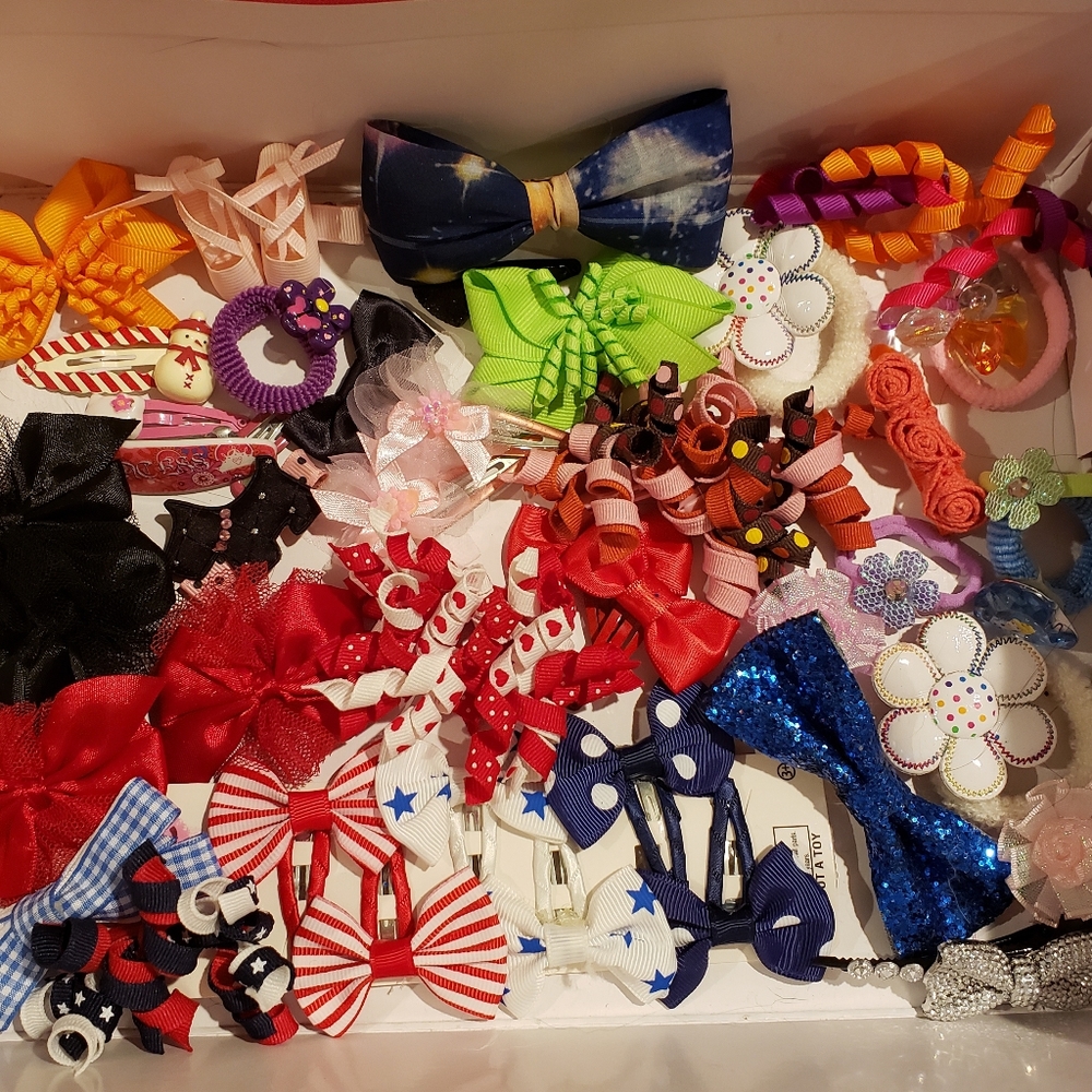 TODDLERS HAIR ACCESSORIES BARETTES AND PONYTAIL HOLDERS 30+   $30